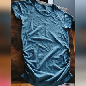 NWOT Athleta speedlight tee